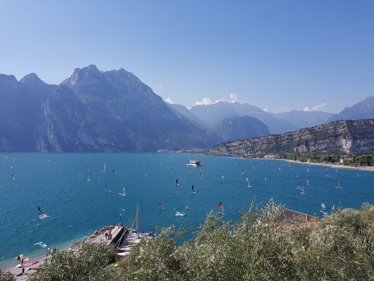 Torbole Lake Front Torbole Sul Garda Buitenkant foto